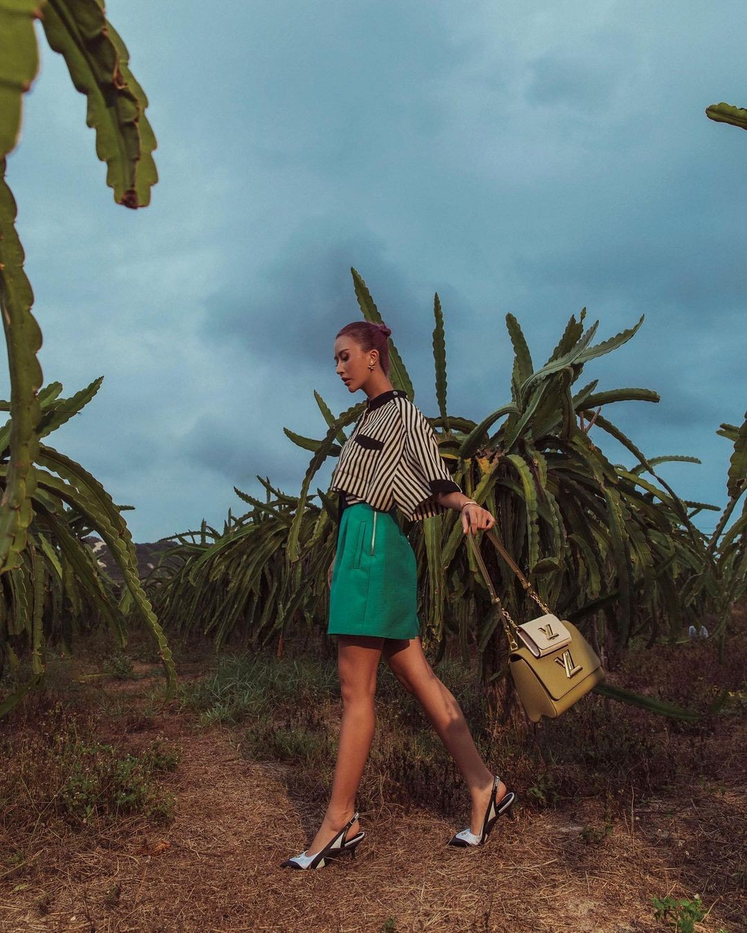 LAYERING TÚI XÁCH – KHI “TAY XÁCH NÁCH MANG” KHUẤY ĐẢO MÙA MỐT MỚI